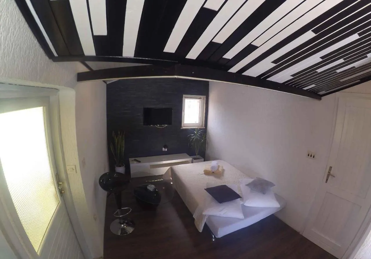 Apartment Silvia By Interhome