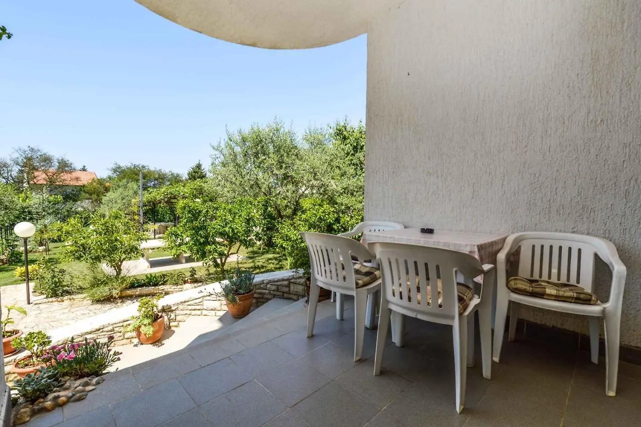 Apartment Silvia By Interhome Pula